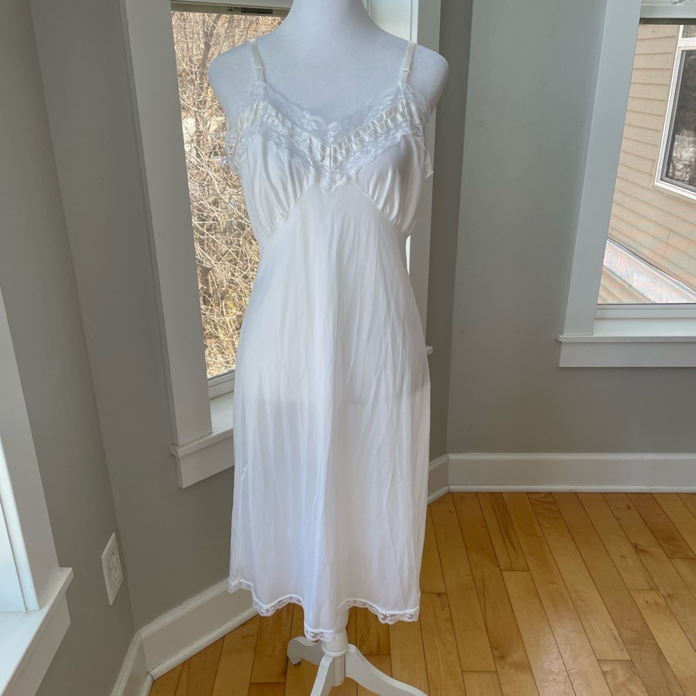 Vintage Met Lin White Lace Chemise Nightgown Slip Dress Size 36 Medium - Picture 12 of 12
